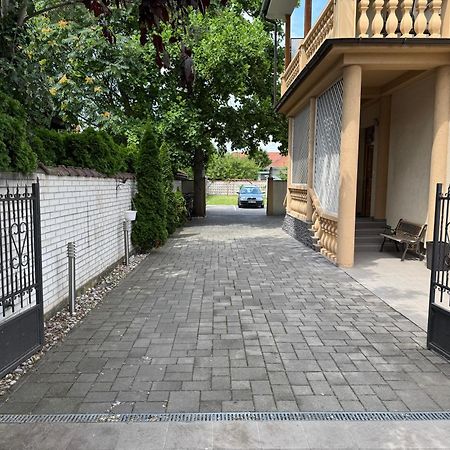 Apartmany Diana Dunajska Streda Exterior photo