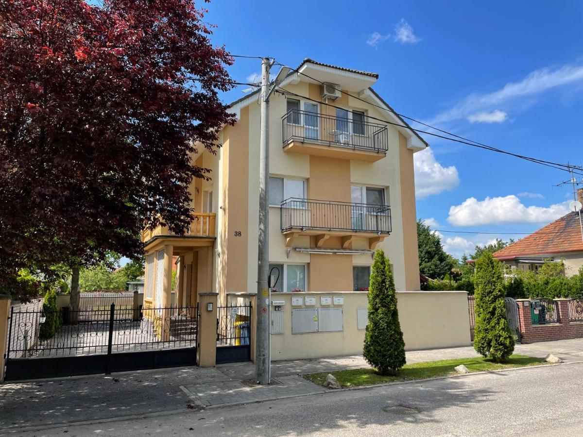 Apartmany Diana Dunajska Streda Exterior photo