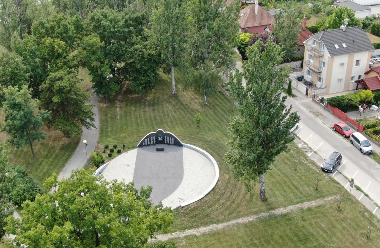 Apartmany Diana Dunajska Streda Exterior photo